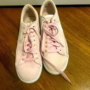 Pink size 8 women Nikes
